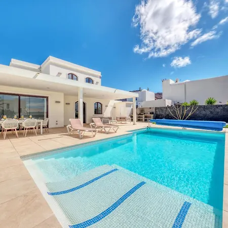 Holiday home Malvasia - Pool - 900m To Playa Montana Roja By Lanzarote