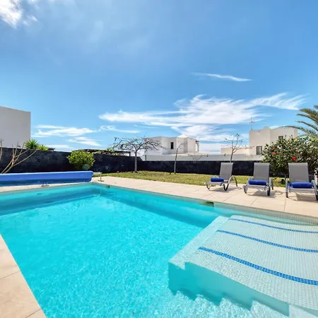 Malvasia - Pool - 900m To Playa Montana Roja By Lanzarote Holiday home