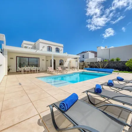 Malvasia - Pool - 900m To Playa Montana Roja By Lanzarote Holiday home
